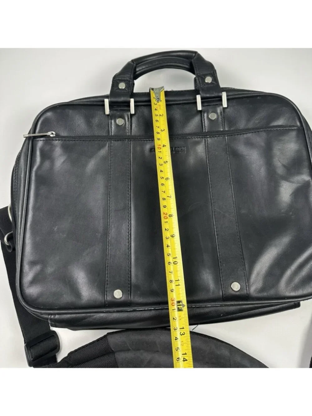 Kenneth Cole Black Leather Laptop Business Messenger Bag with Shoulder Strap